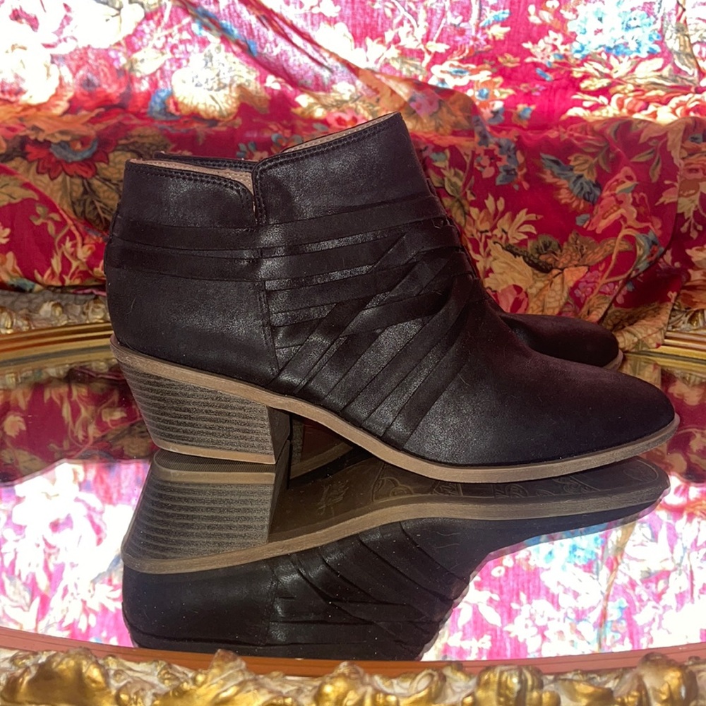 Classic Black Women’s Ankle Boots